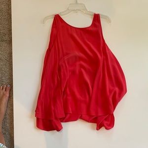 BCBGMAXAZRIA flowy style pink top. Low back. Silk material.